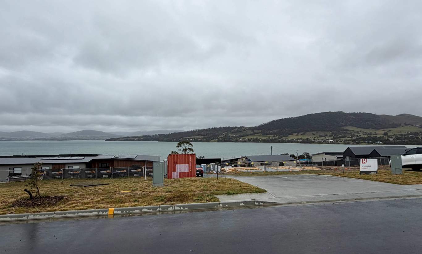 complete-13-iverness-street-midway-point (3).jpeg 