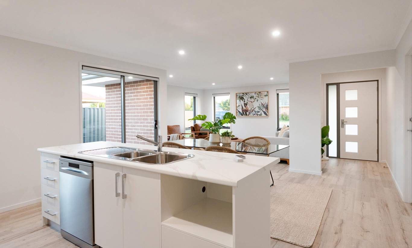 kitchen-dining-entry-corsica-single-storey-wilson-homes