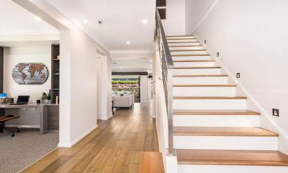 Metropolitan Staircase - McDonald Jones Homes