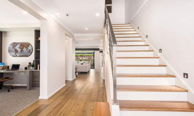 Metropolitan Staircase - McDonald Jones Homes