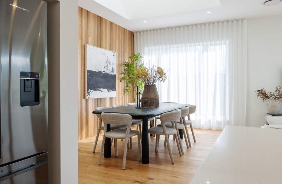 Kiama-27-single-storey-home-design-dining.jpg